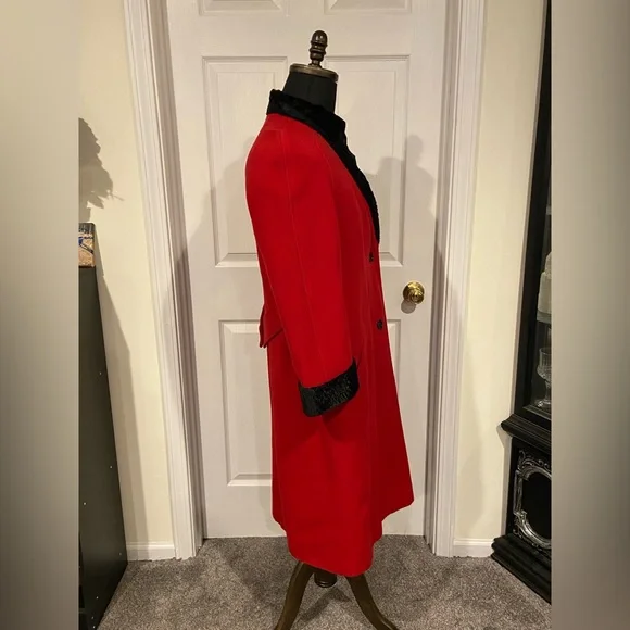 Hannah Vintage Red Pure Virgin Wool Overcoat Coat Black Trim Fits Medium & Large - Picture 4 of 7